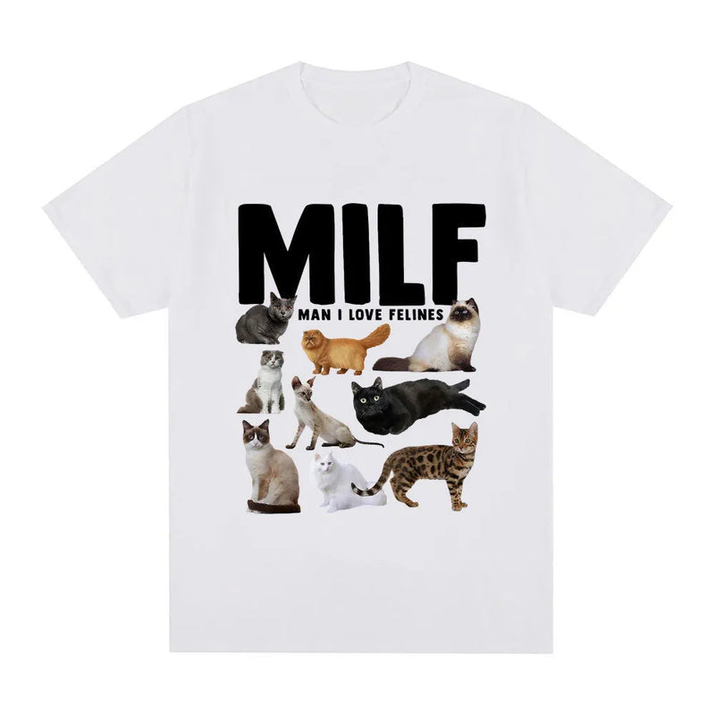 Funny cat lover graphic T-shirt with geometric painted pattern in 12 colours including navy blue, red, dark grey, pink and light purple. Made from 100% cotton in Asian sizes XS to XXXL for a Japanese and Korean casual style pullover with short sleeves.