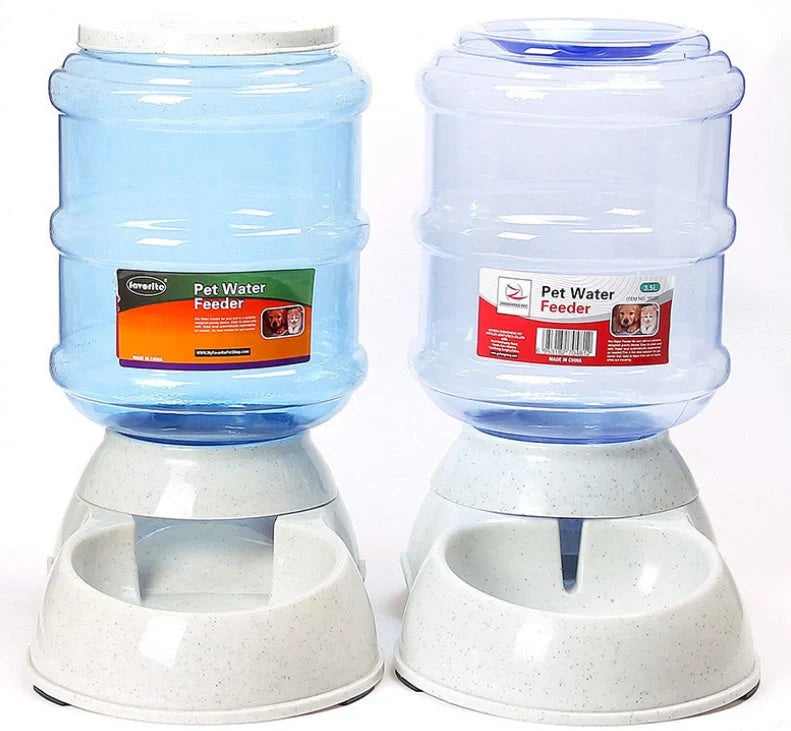 Automatic pet feeder and water dispenser for cats and dogs with large capacity and anti-overflow feature