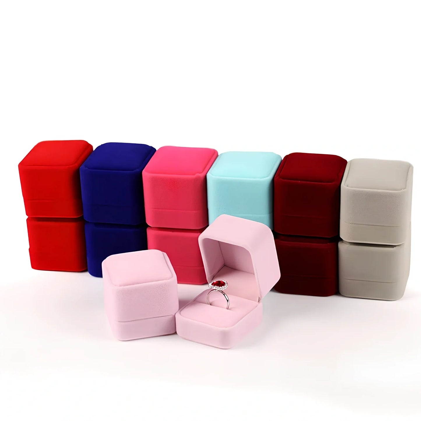 Flannel-lined jewellery box measuring 5x5x4.5cm in beige colour with MDF construction