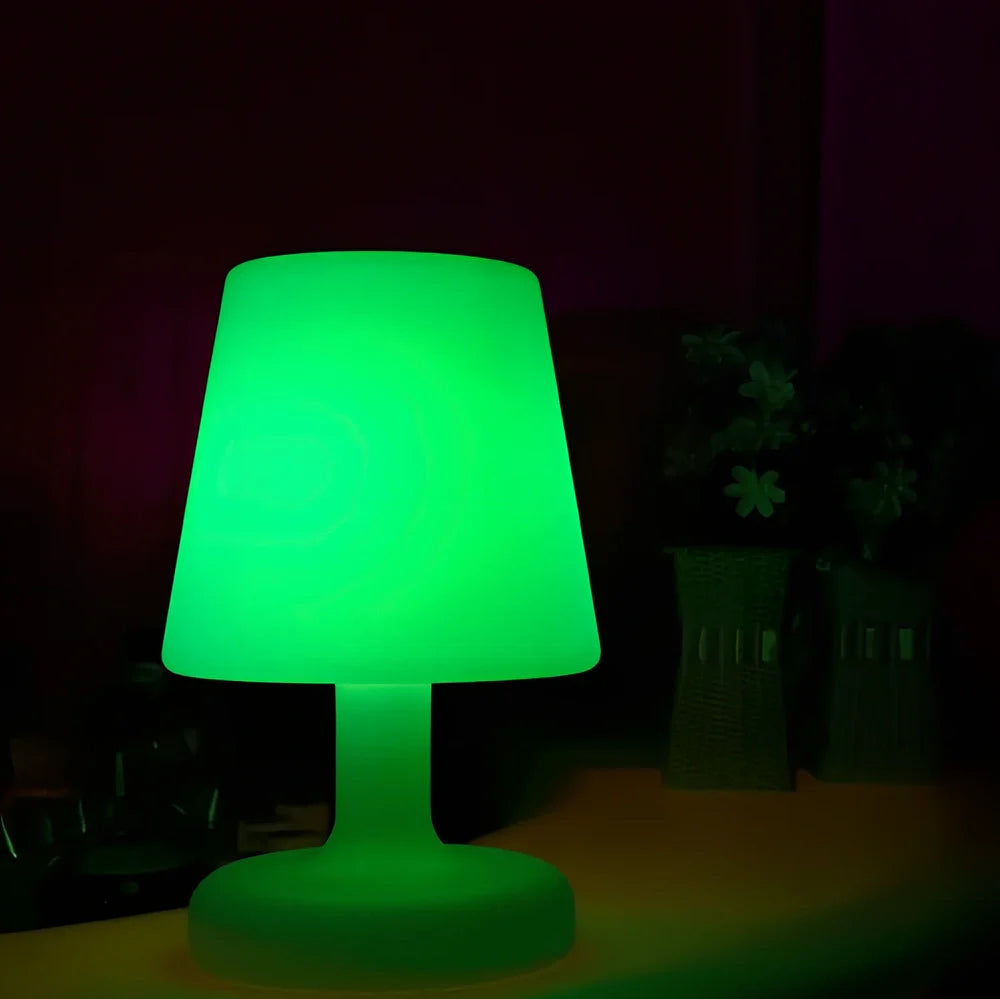 Smart home reading light with RGB illumination and remote control, 160x160x250mm dimensions