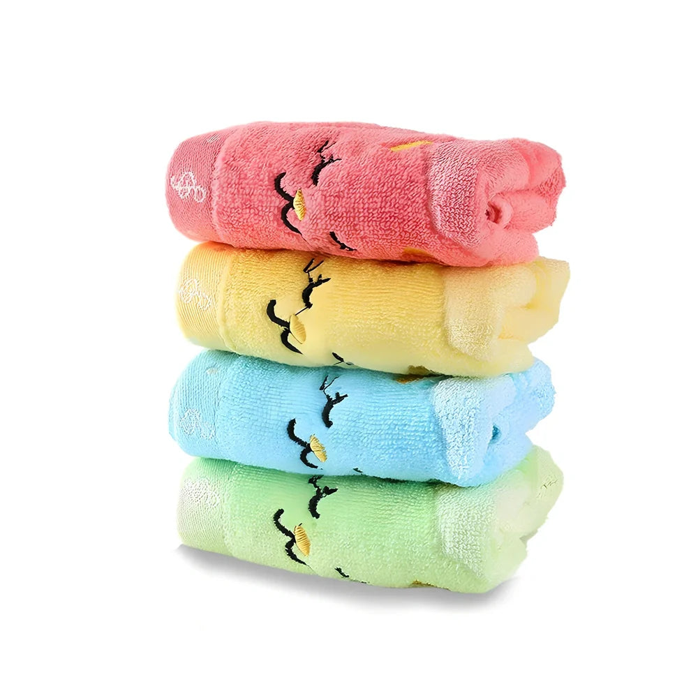 Bamboo fibre bath towel with kitten face pattern measuring 25x50cm in blue, green, pink or yellow