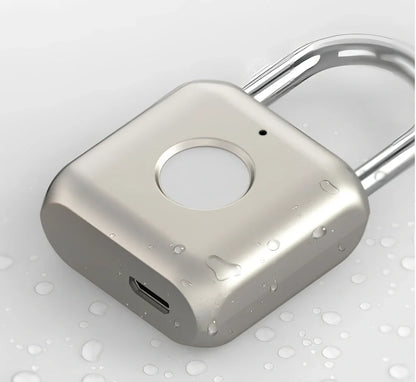 Fingerprint smart lock with zinc alloy body measuring 33x58.8x15mm with biometric sensor