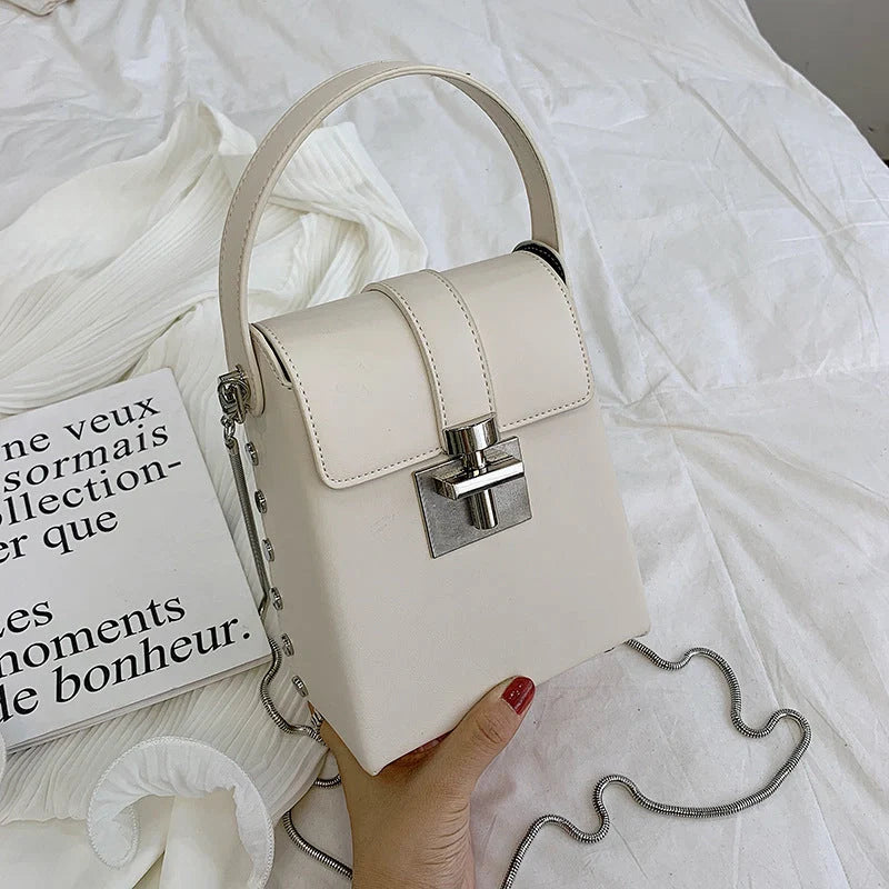 Women's horizontal square wild shoulder chain bag with zipper pocket in various colors