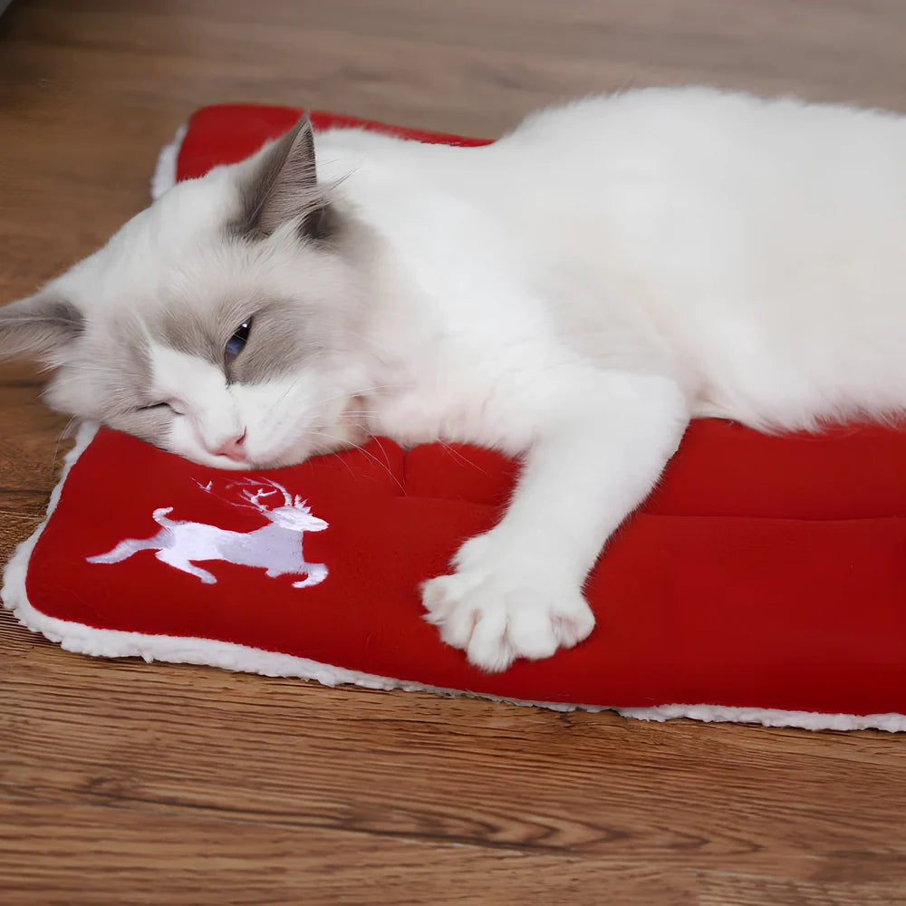 Red Christmas pet mat with super soft cloth material for dogs and cats in four sizes