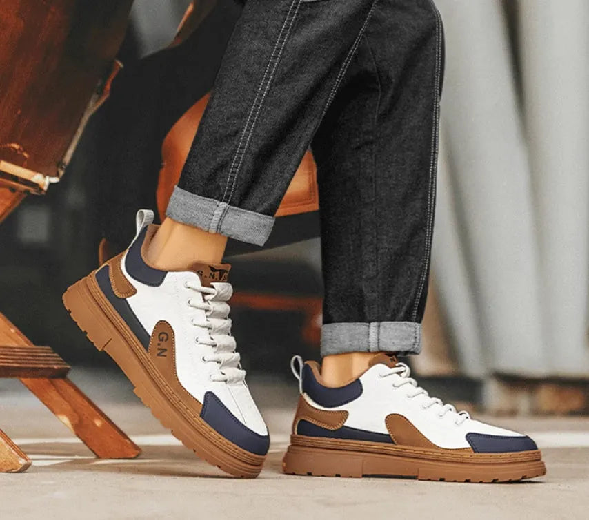 Black and white platform casual sneakers with thick rubber sole for height increase