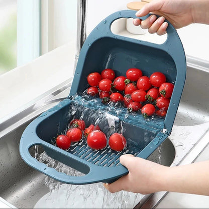 Folding drain basket for efficient fruit and vegetable cleaning with handle