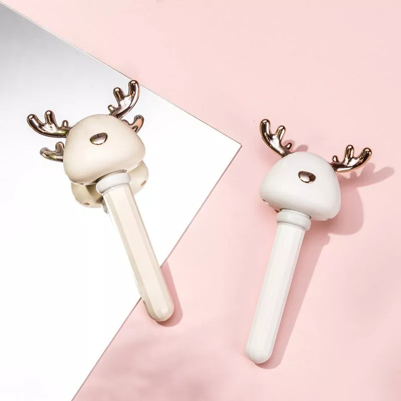 Donut mini humidifier USB car sprayer with compact design and unlimited water capacity