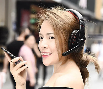 Black wireless Bluetooth headset with 40mm speakers, 300mAh battery, and up to 10m range