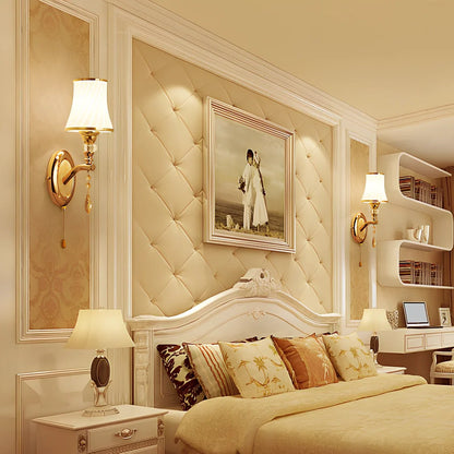 European-style wall lamp with glass shade measuring 29x34cm with cable switch and E14 bulb holder