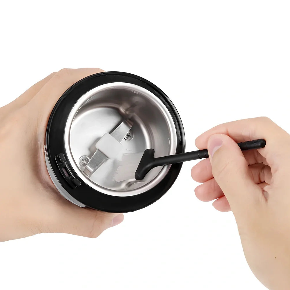 Black mini grinder with stainless steel liner measuring 94mm×68mm×198mm for grinding coffee and spices