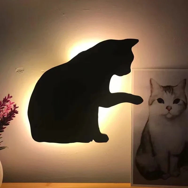 Illuminating pet-themed night light with smart sound sensor and customizable design