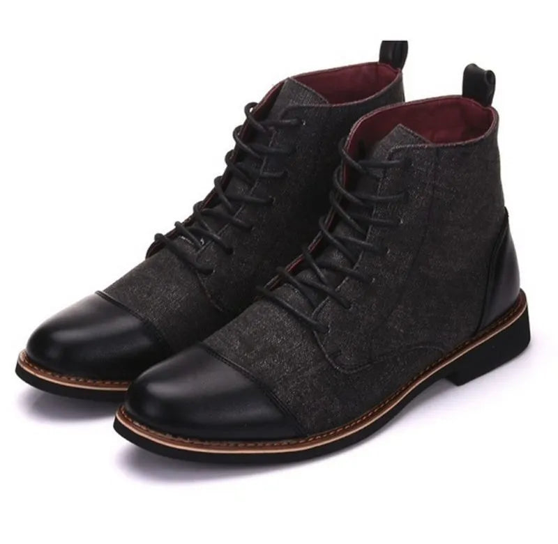 Men's leather boots with belt buckle details and rubber soles in black colour