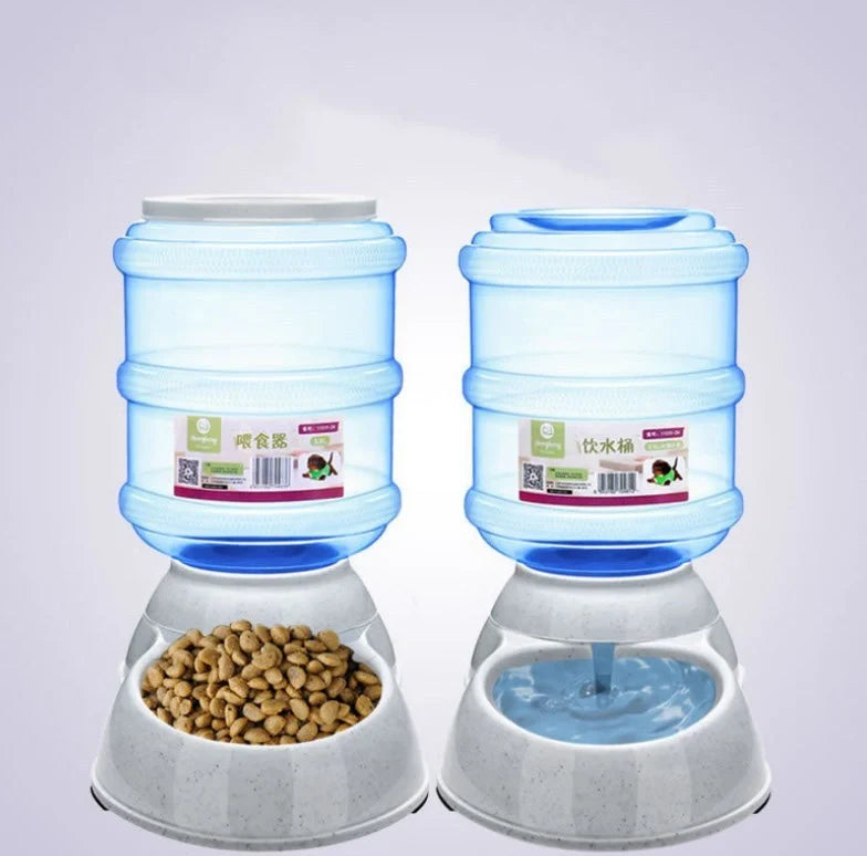 Automatic pet feeder and water dispenser for cats and dogs with large capacity and anti-overflow feature
