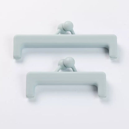 Push-button plain food bag sealing clips in blue and pink, durable PP material