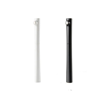 Branch magnet fountain pen with 0.7mm stainless steel nib in black or white resin holder.