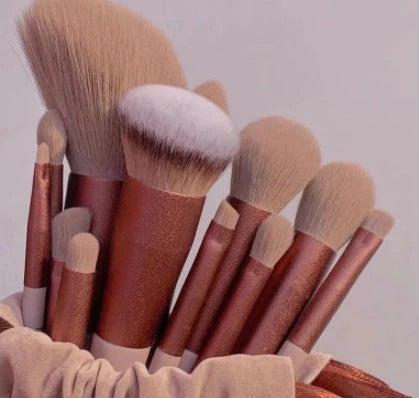 13-piece makeup brush set with soft artificial fibers for gentle application