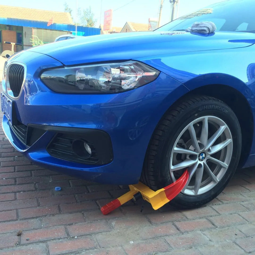 Steel horn wheel lock car tire lock with 8-hole and 9-hole adjustment and lock cylinder