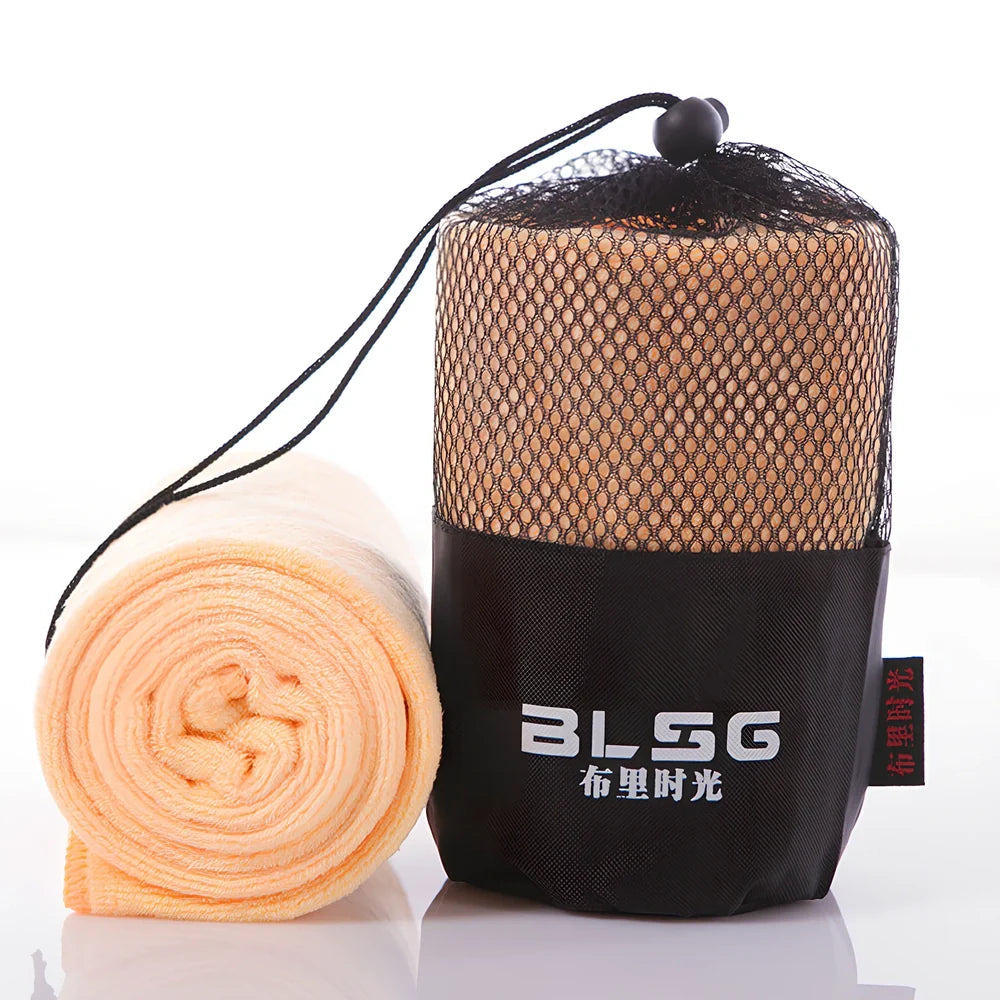 Sports towel with twistless yarn technology measuring 30x100cm in multiple colour options