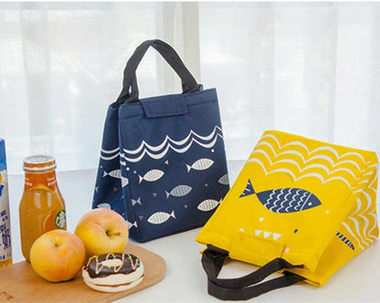 Insulated mini picnic handbag for students in vibrant colors, perfect for outdoor adventures.