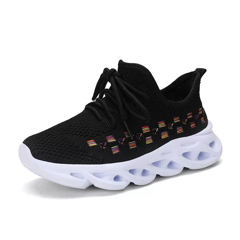 Girls' sports shoes with mesh ventilation in black, pink, and apricot