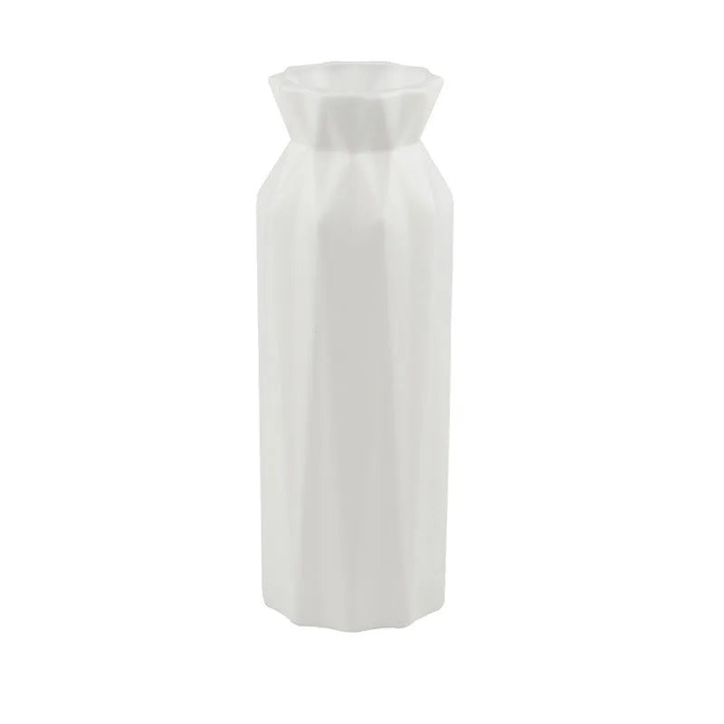 Simple drop-resistant melamine vase in green, grey, pink, or white with 7.2cm base diameter for stable floral displays.
