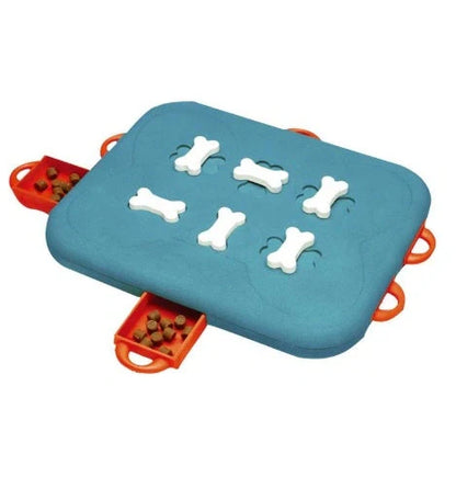 Blue casino treasure hunt puzzle food spill toy for pets, lightweight and durable