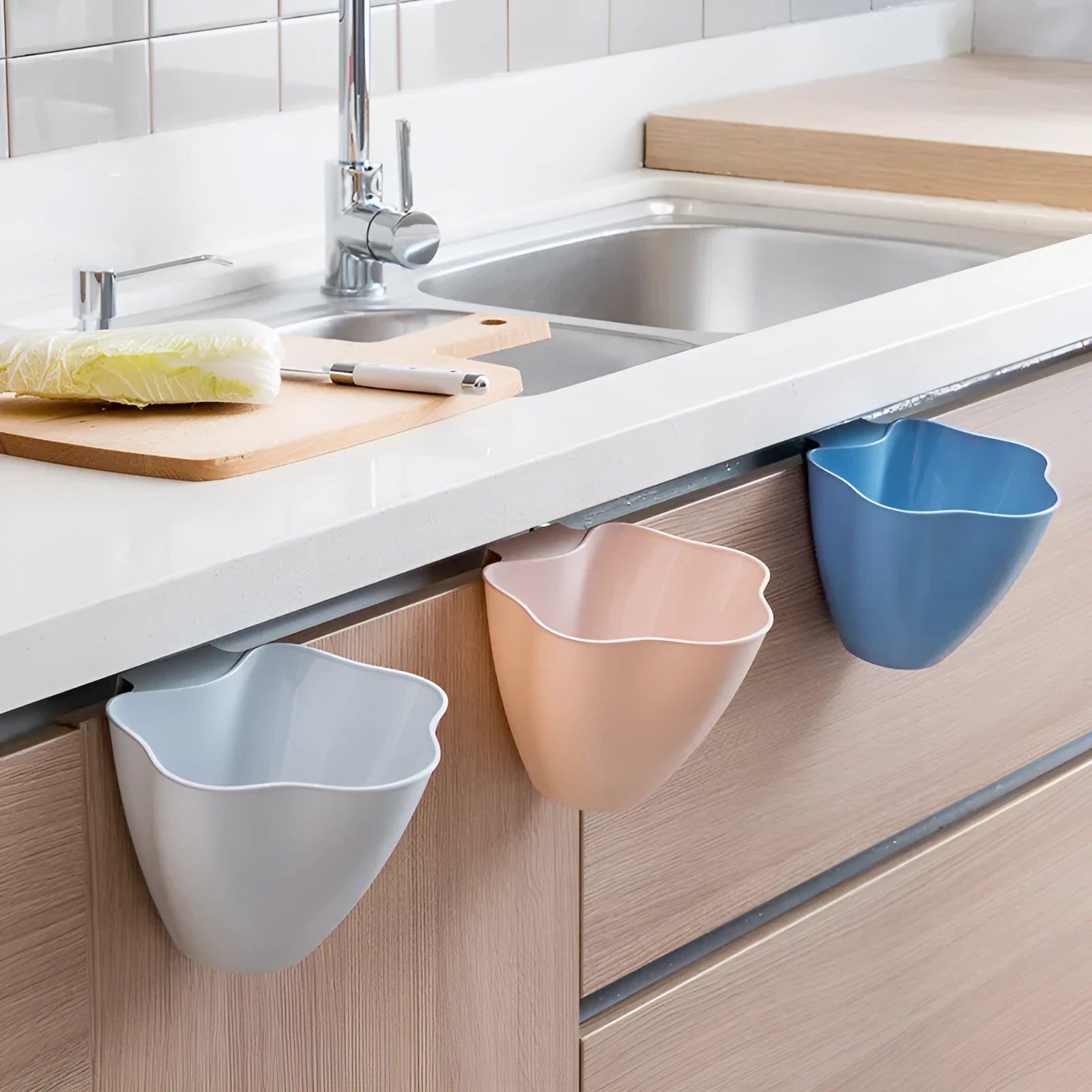 Nordic coloured cabinet garbage can measuring 21cm with rectangular PP plastic construction