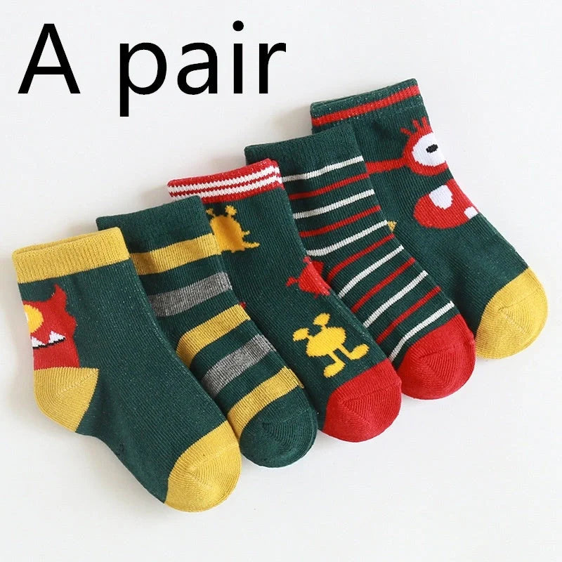 Kids' cartoon stockings with jacquard designs in various colors and patterns