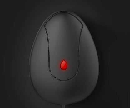 Black drop-shaped running corrector with posture analysis and 11 sports metrics tracking