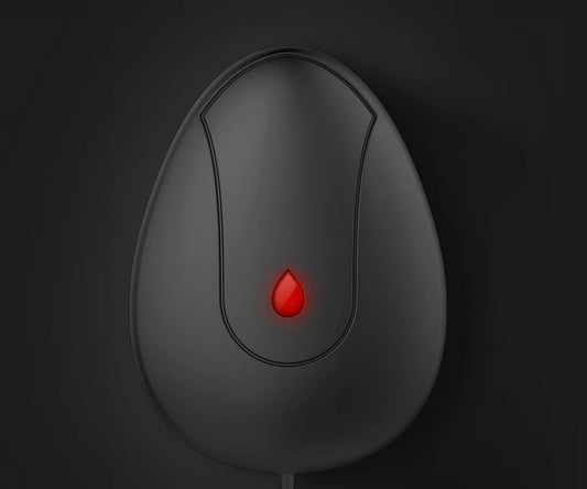 Black drop-shaped running corrector with posture analysis and 11 sports metrics tracking