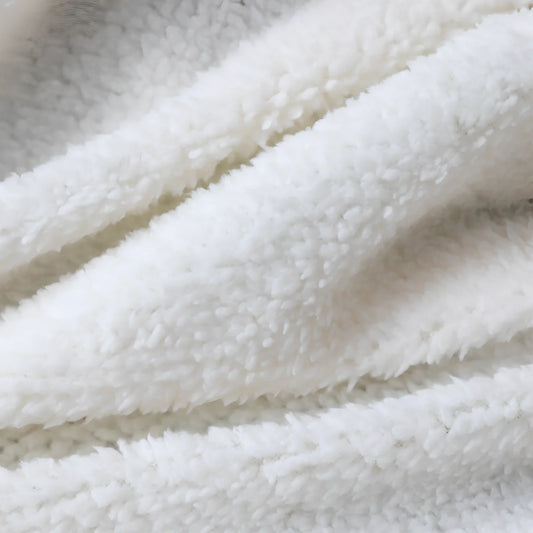 Winter double-layer thick blanket with puppy series design measuring 150x200cm