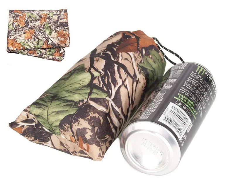 Jungle camouflage raincoat for outdoor hiking and climbing, lightweight and water-resistant