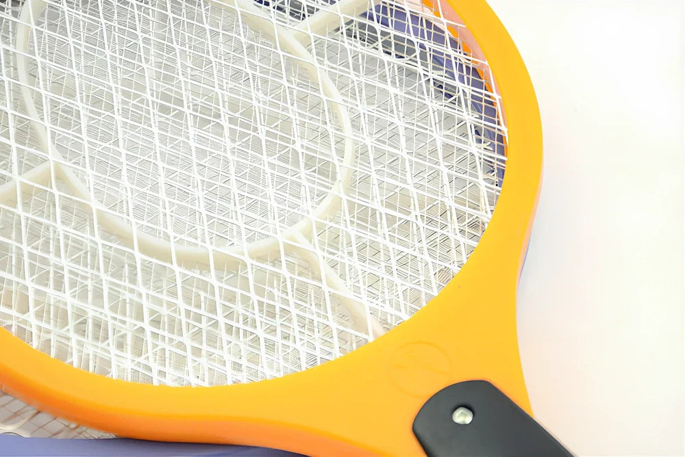 Portable black electric mosquito swatter with 3V grid, 20 cm foldable design for insect zapping
