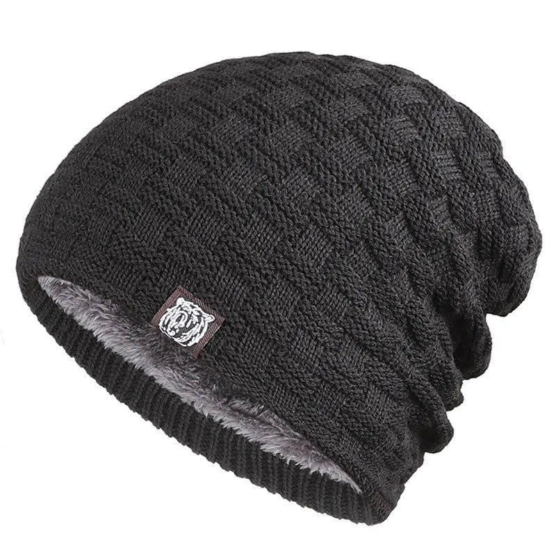 Tiger Label fleece warm men's hat in black, knitted cotton unisex beanie with fleece lining.
