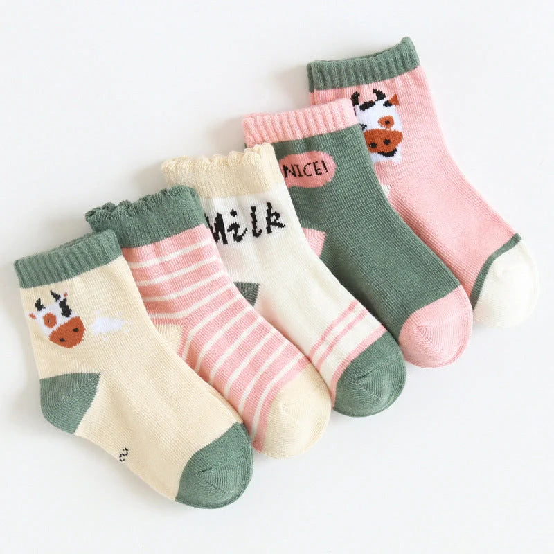 Kids' cartoon stockings with jacquard designs in various colors and patterns