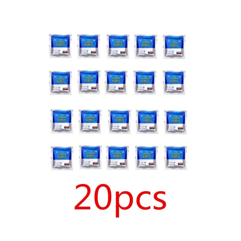 Effervescent spray cleaner bottle for automotive glass cleaning