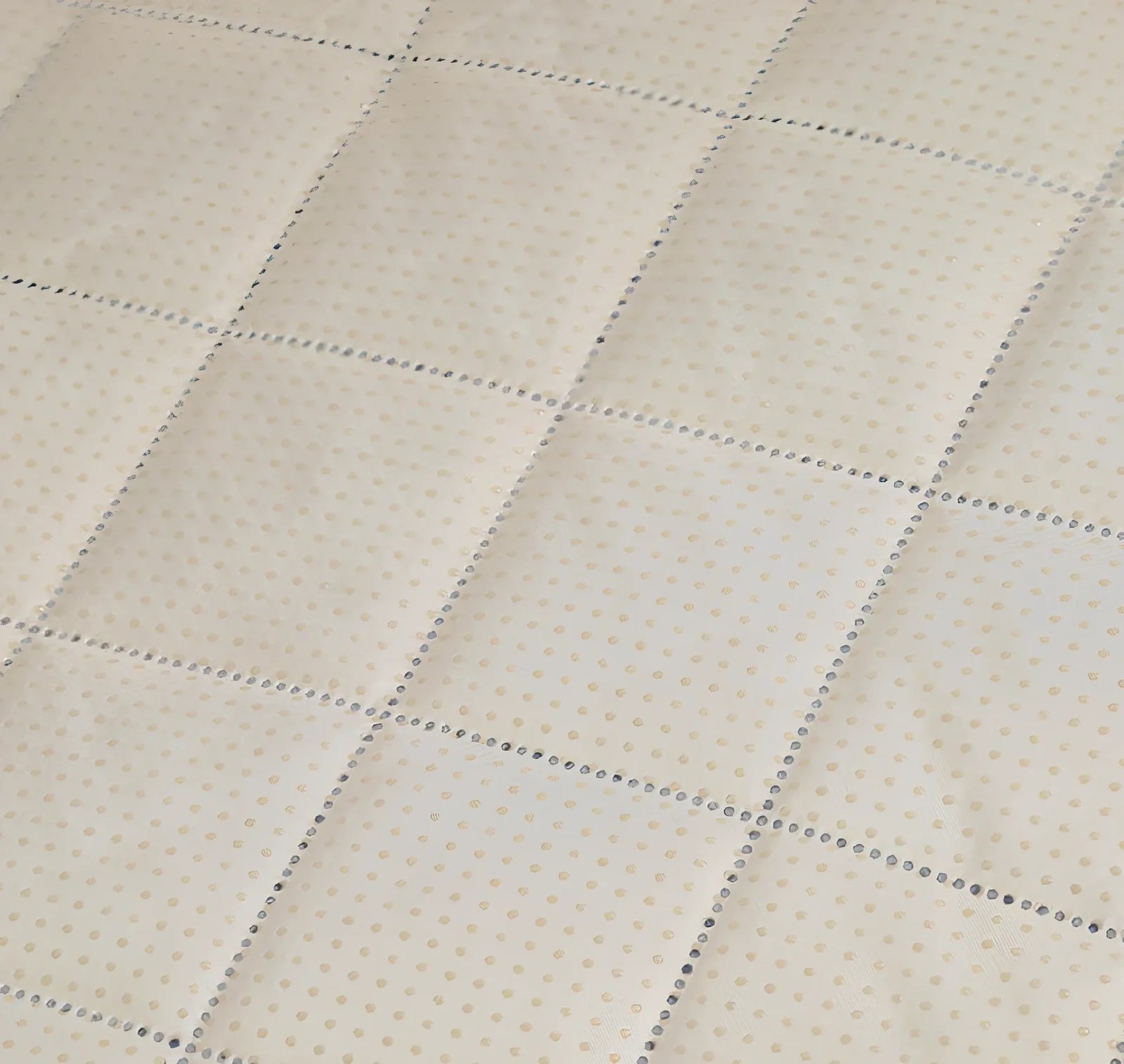 Lake blue pet waterproof compartment sofa cushion 190x228cm in polyester protecting against spills