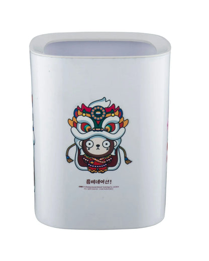 Touchless automatic trash can with motion sensor for convenient waste disposal in home or office