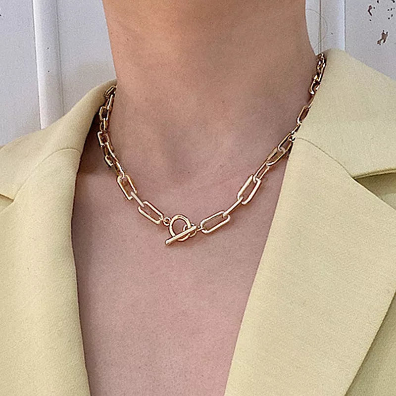 Op Buckle Clavicle Necklace with gold electroplating and adjustable chain