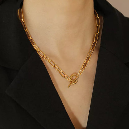 Op Buckle Clavicle Necklace with gold electroplating and adjustable chain