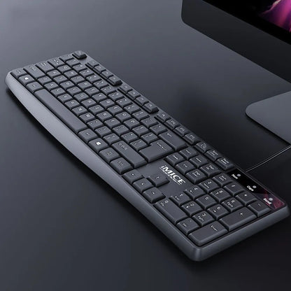 KM-520 wired keyboard and mouse set in black with USB connection, 104 keys and 1200dpi photoelectric mouse