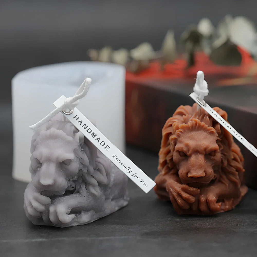 White 3D lion candle silicone mould showing detailed facial features and mane texture