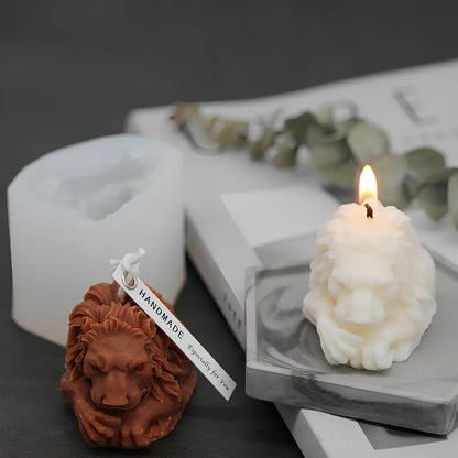 White 3D lion candle silicone mould showing detailed facial features and mane texture