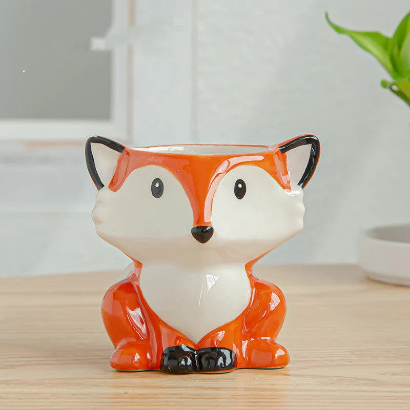 Simple cartoon animal ceramic flower pot for succulents and small plants, Nordic style, breathable and corrosion-resistant.