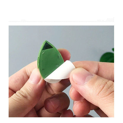 Adjustable leaf-shaped plant clips made of eco-friendly ABS resin material for supporting climbing vines and greenery