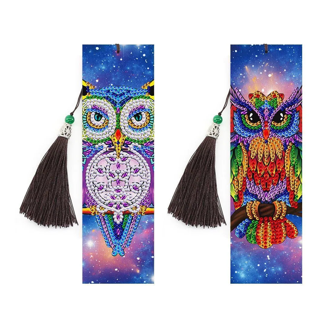 Handmade 5D diamond painting DIY bookmark kit with pendant on PU leather, measuring 6cm by 21cm.