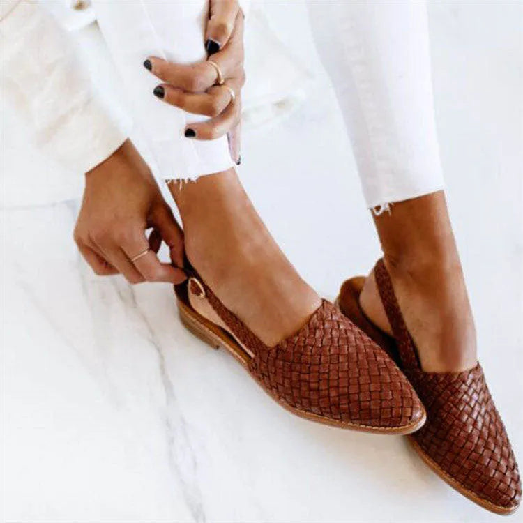 Baotou flat sandals with buckle closure in pointed toe design, available in multiple colours and sizes