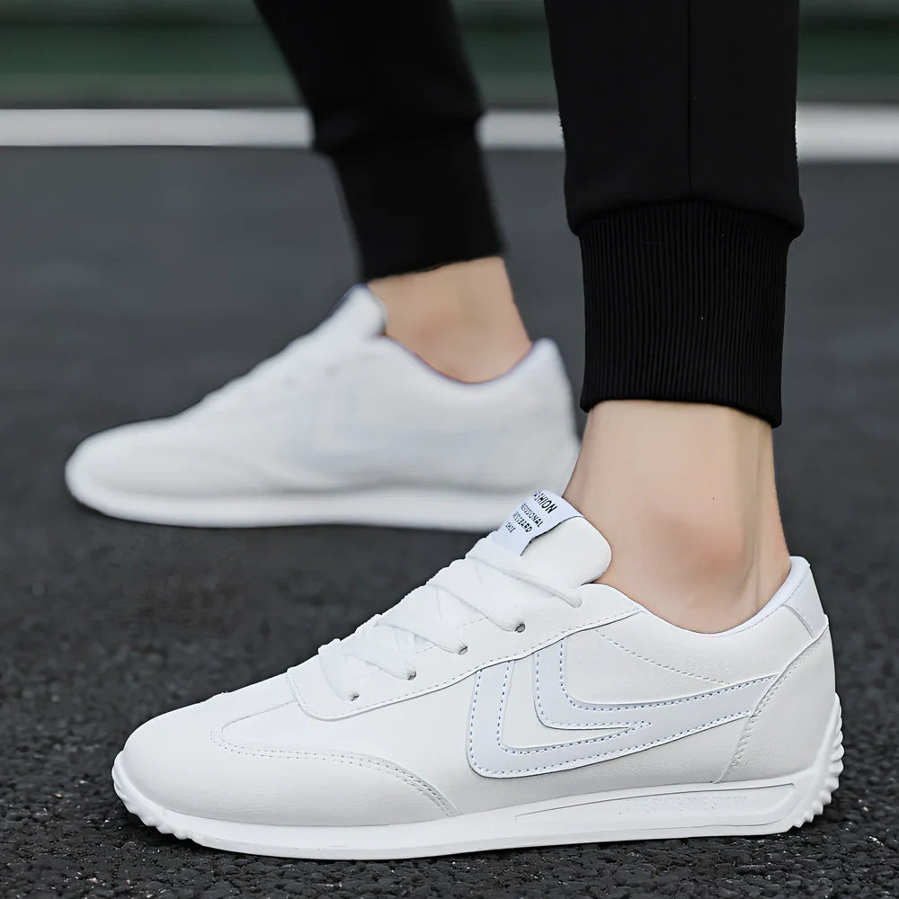 Men's Korean style breathable white shoes with round toe, flat 1-3cm heel, rubber sole, 0.8kg, available in black, orange, green accents