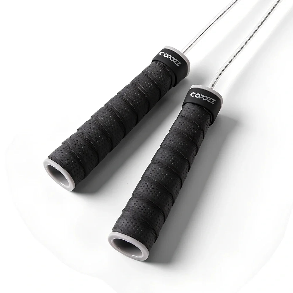 Professional silicone skipping rope with ball bearing handles and 3-metre cord for fitness training