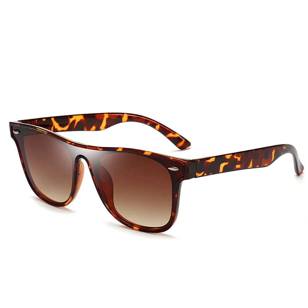 PC frame polarised sunglasses with universal fit and UV400 protection for driving and outdoor use